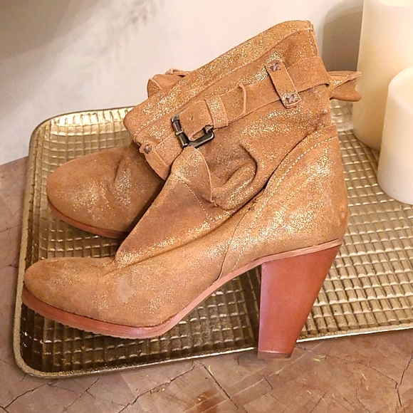 Geox Respira Gold Leather Booties Never Worn - Picture 3 of 7